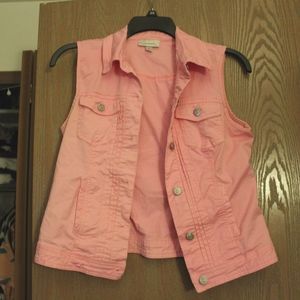 Sleeveless vest